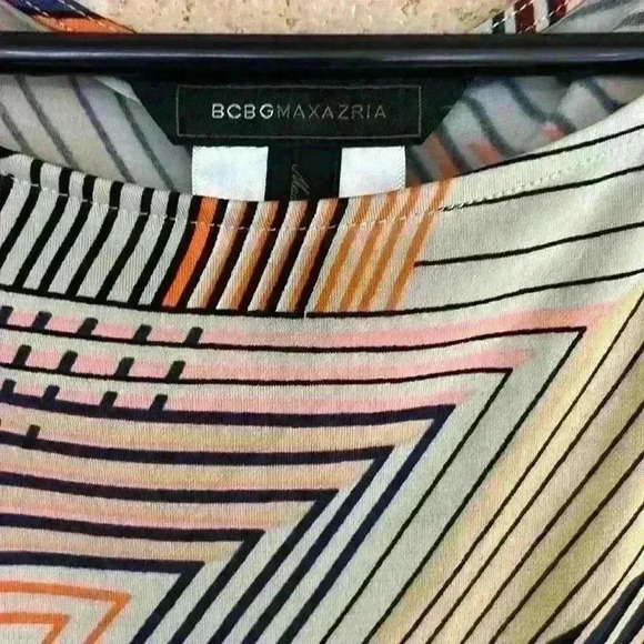BCBG MaxAzria Multicolor Short Sleeve Dress!! - Picture 3 of 5